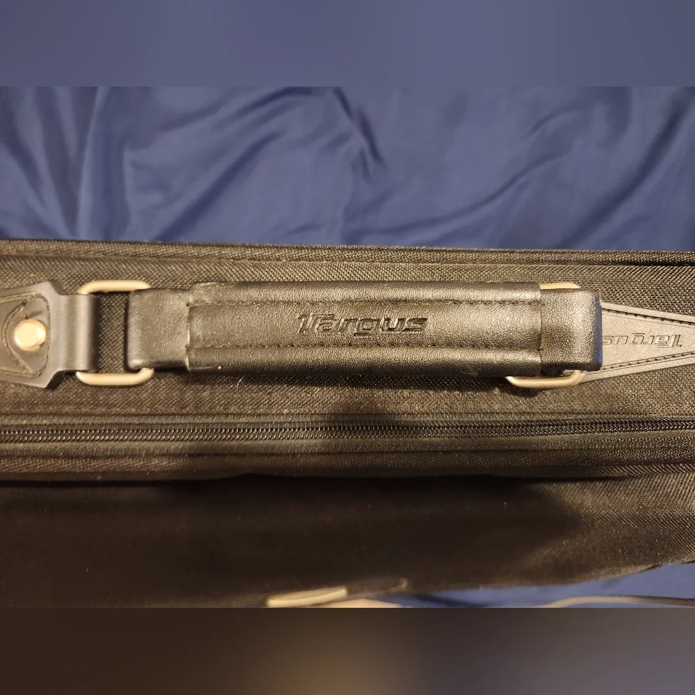 TARGUS LAPTOP COMPUTER BRIEFCASE TOTE